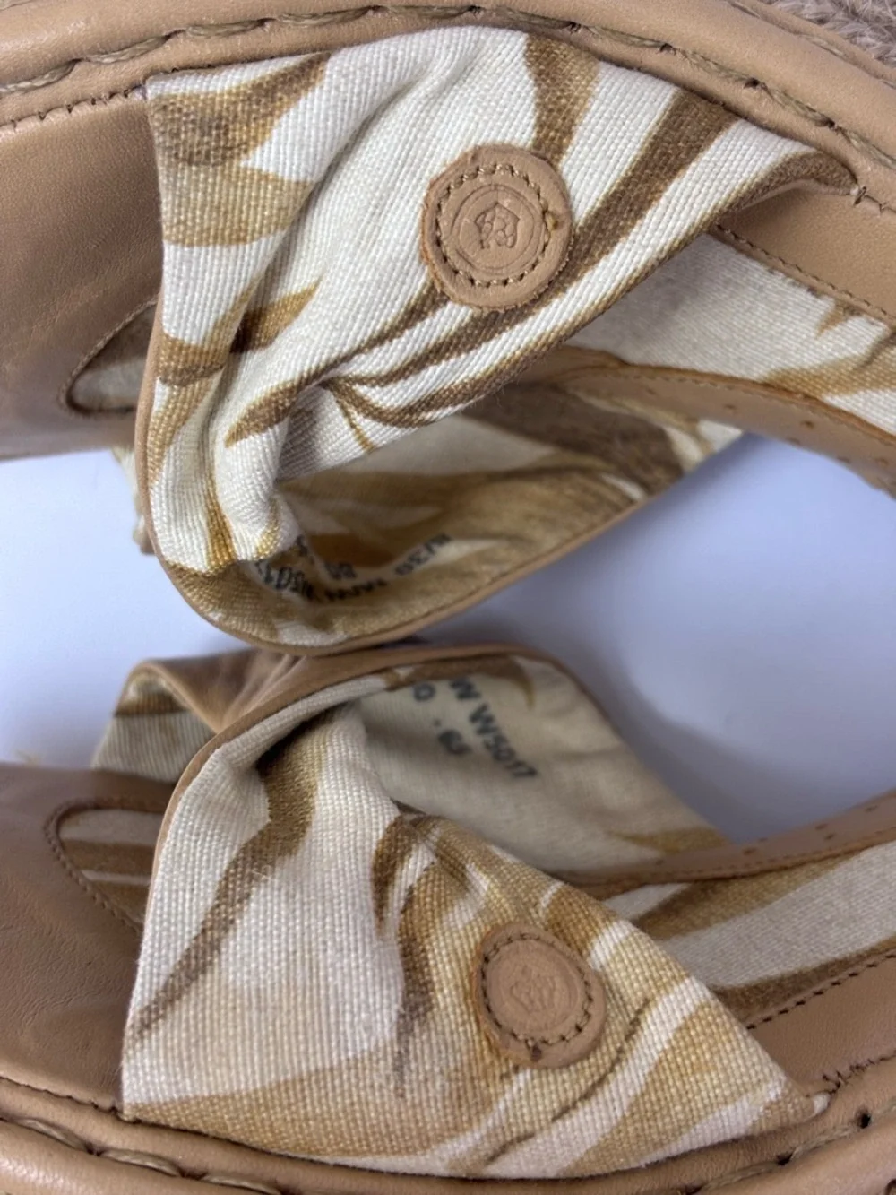 Born Drilles Espadrille Wedge Slide Sandals Leather Fabric Boho Slip-On Tan 8 - Picture 16 of 16